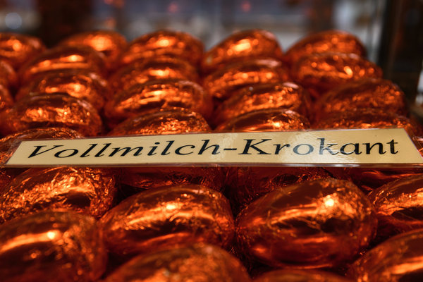 Schokoladenei Vollmilch-Krokant 40%